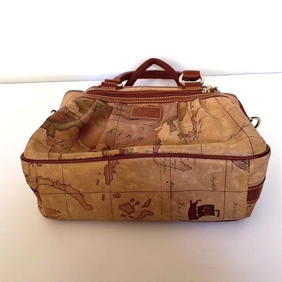 AUTHENTIC GARLAND NEW MAP Hand/ Shoulder Bag - Picture 7 of 12